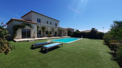 Detached Villa With Pool And Breathtaking Views