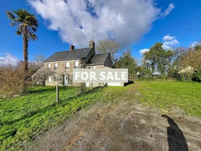 Detached Country House with Outbuildings