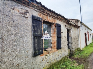 Superb Vineyard Property To Renovate