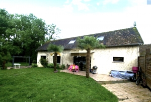 Detached Country House with Lovely Garden