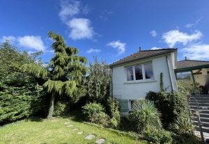 Characterful Detached House with Garden