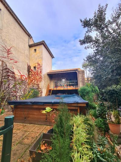 Charming Bourgeoise House With Much Much More