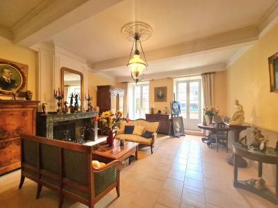 Charming Bourgeoise House With Much Much More