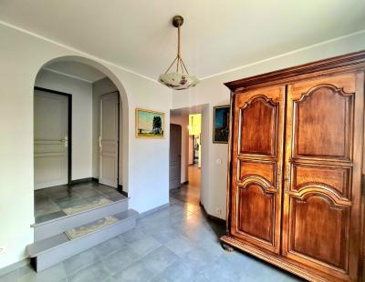 Charming Bourgeoise House With Much Much More