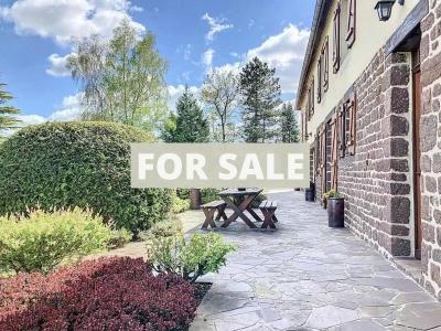 Detached House with Landscaped Garden