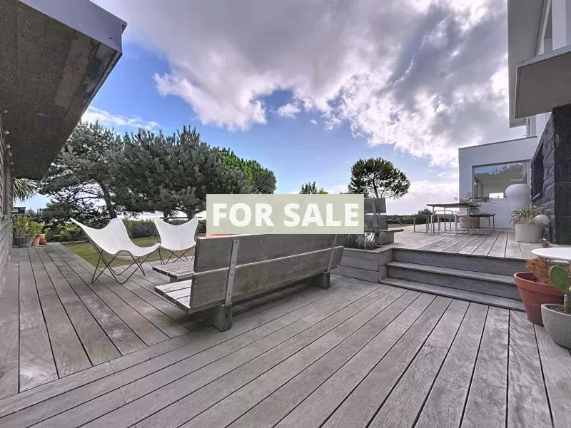 Spectacular Detached Villa with Open Sea View