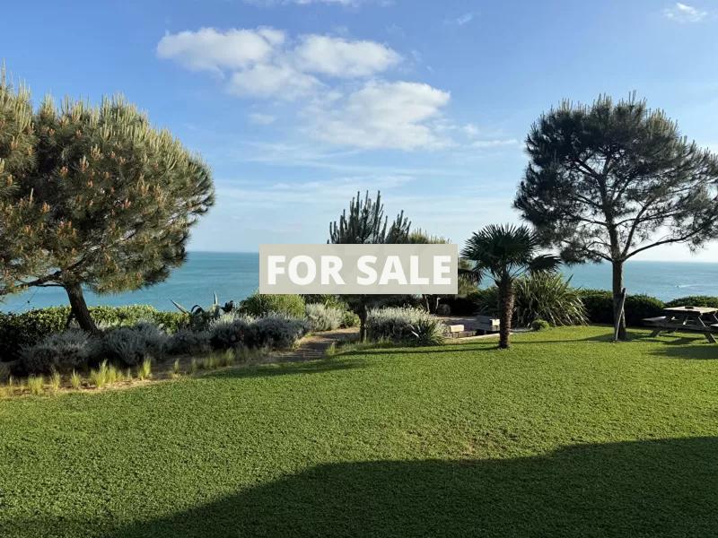 Spectacular Detached Villa with Open Sea View