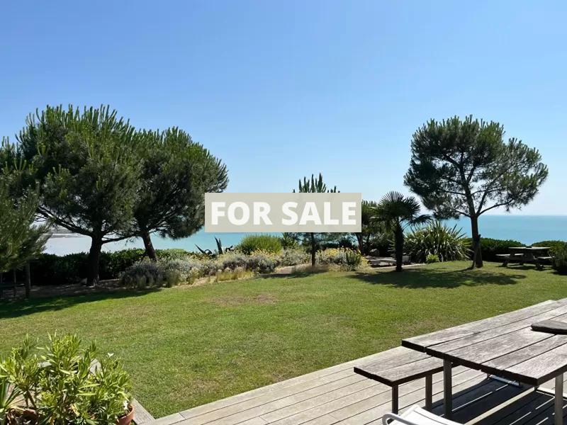 Spectacular Detached Villa with Open Sea View