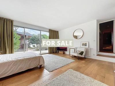 Spectacular Detached Villa with Open Sea View