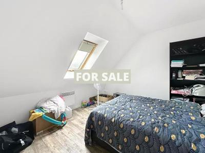 Nice Family Home with Garden in Town