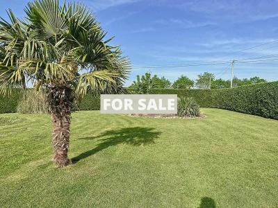 Detached House with Landscaped Garden