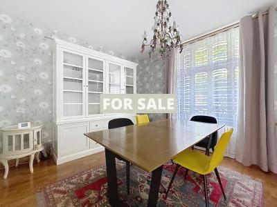 Detached House with Conservatory