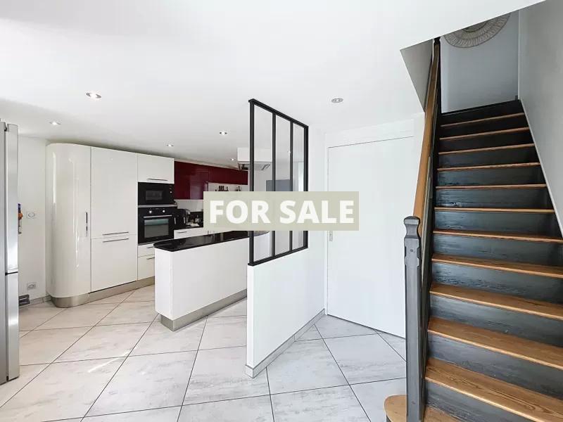 Detached Country House with Open Views