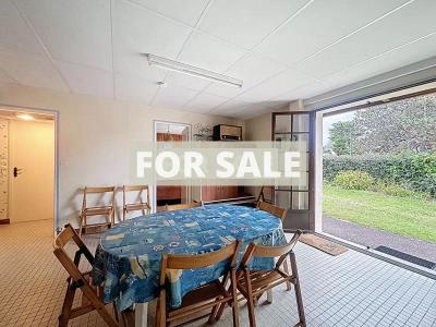 Detached House with Garden Close to the Coast