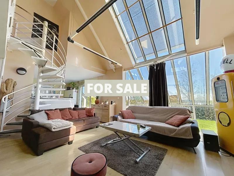 Detached House with Garden
