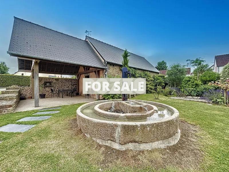 Detached House with Garden by the Coast