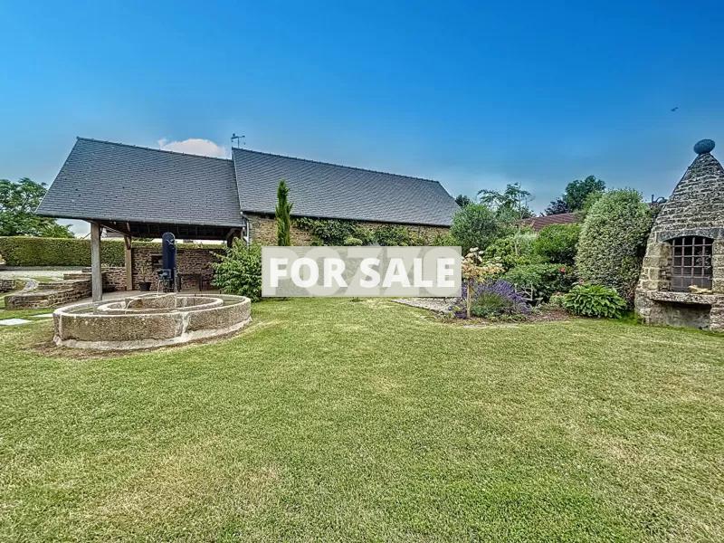 Detached House with Garden by the Coast