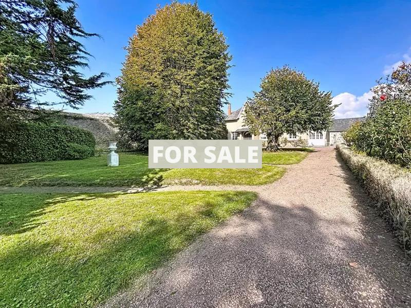 Detached House with Landscaped Garden