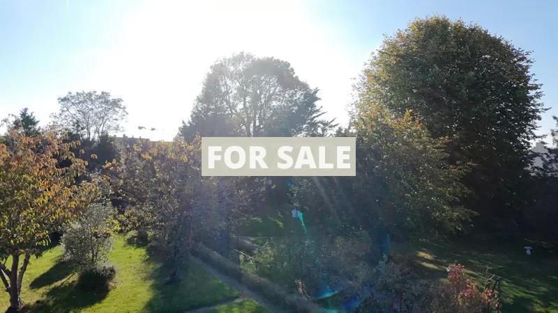 Detached House with Landscaped Garden