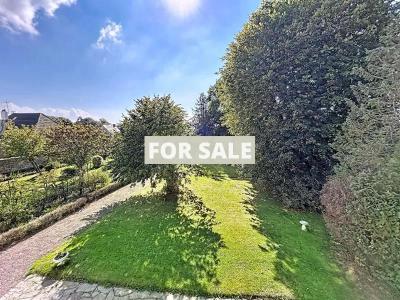 Detached House with Landscaped Garden