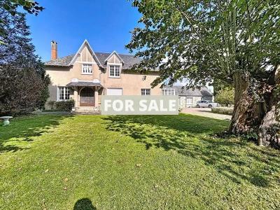 Detached House with Landscaped Garden
