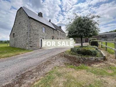 Detached Country House with Outbuilding