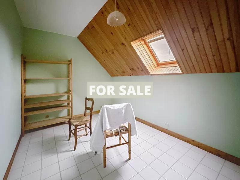 Detached House with Garden by the Coast