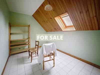 Detached House with Garden by the Coast