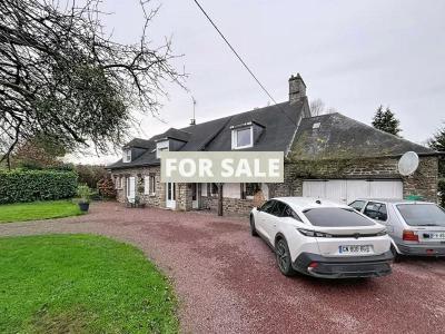 Detached Country House with Landscaped Garden