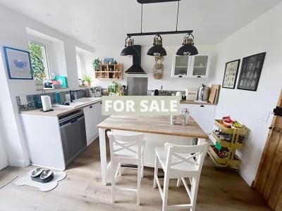 Detached Country House with Landscaped Garden