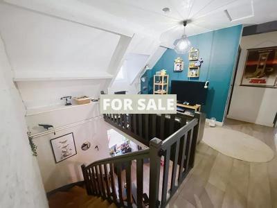 Detached Country House with Landscaped Garden