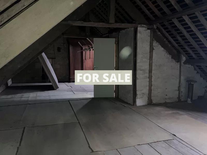 Traditional House with Garden Close to the Coast