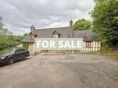 Detached Country House with Garden