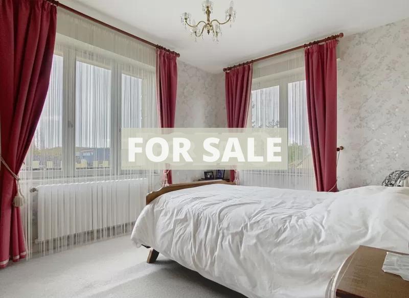 Detached House in the Bay of Mont-St-Michel