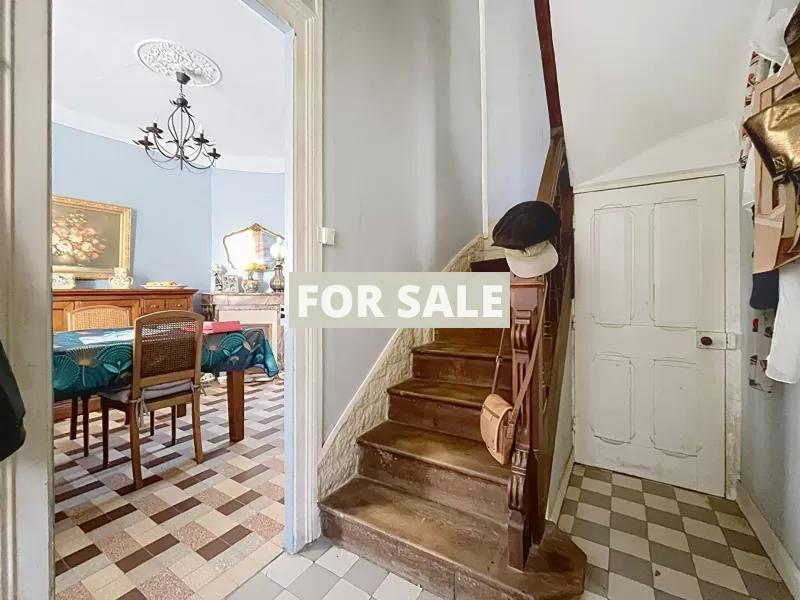 Detached Country House with Garden by the Coast