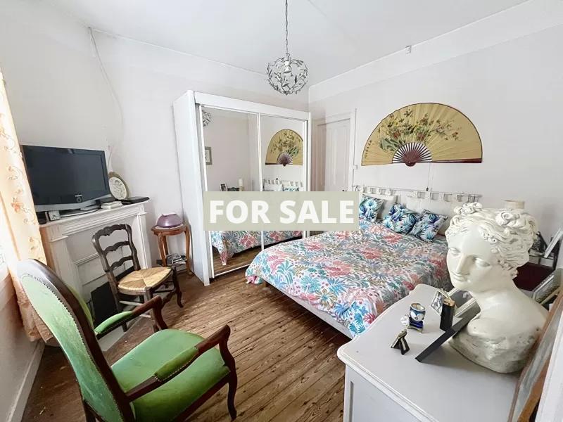 Detached Country House with Garden by the Coast