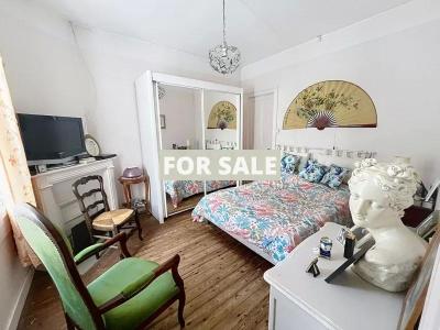 Detached Country House with Garden by the Coast