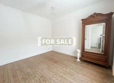 Detached Country House with Garden by the Coast