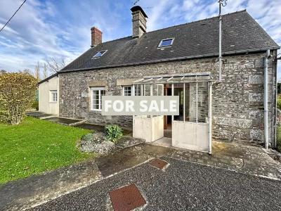 Detached House with Garden in Great Location