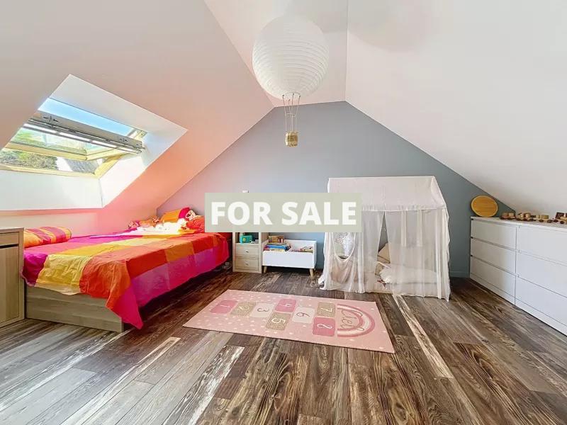 Detached House with Family Garden