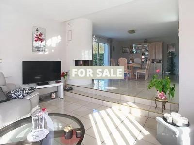 Stunning Detached Country House