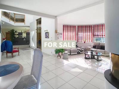 Stunning Detached Country House