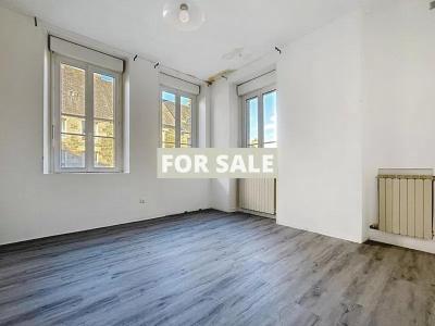 Large House in Great Location with Garden