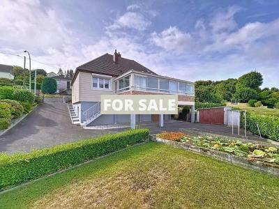Detached House with Garden and Open View