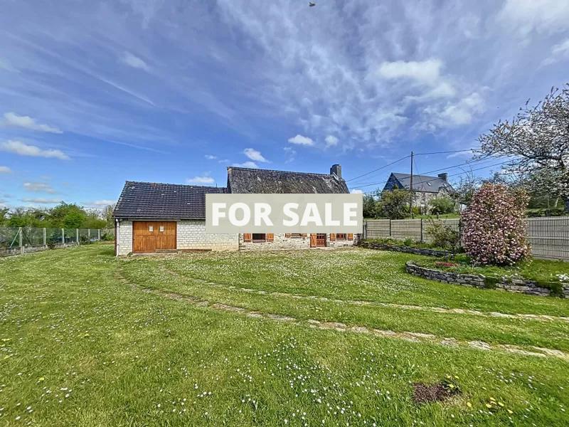 Detached Country House with Outbuilding