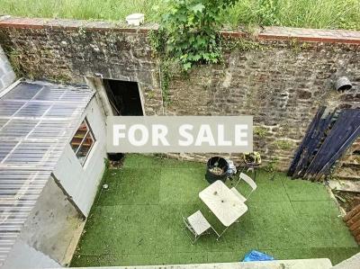 Town House with Neat Garden