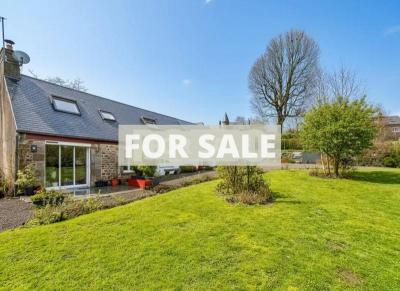 Detached Country House with Large Garden