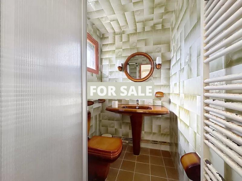 Detached House with Landscaped by the Coast