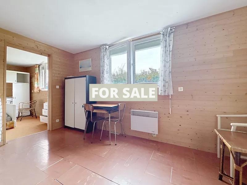 Detached House with Landscaped by the Coast