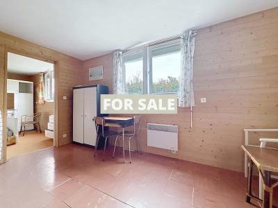 Detached House with Landscaped by the Coast